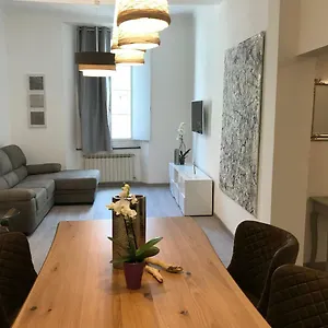 Lovely Really Downtown - Free Private Parking Included! - Genova